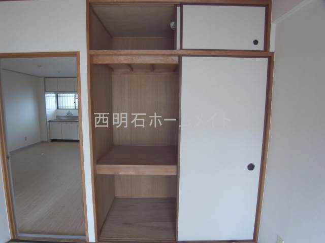 収納　押入れ