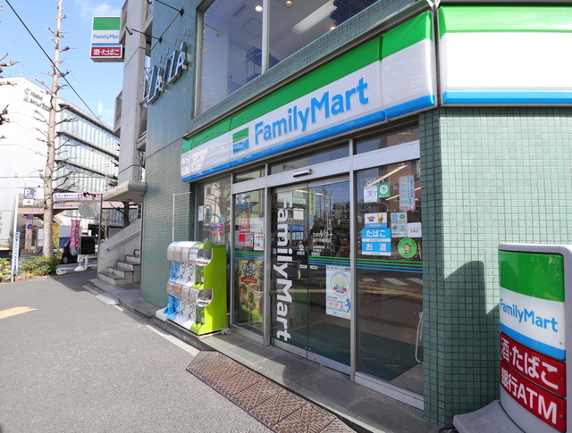 コンビニ　ファミリーマート 高円寺梅里店（コンビニ）まで273m