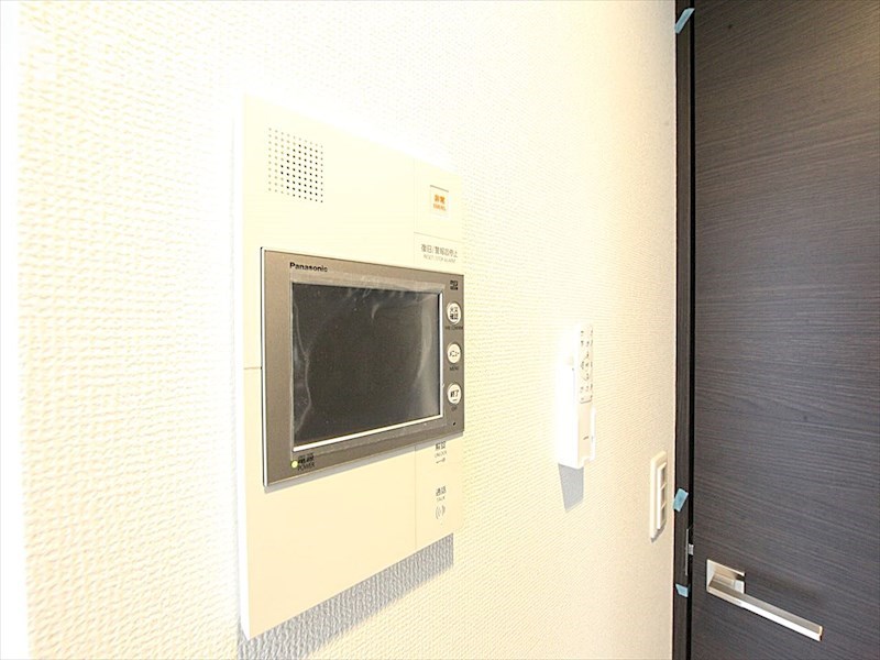 セキュリティ　モニター付きインターホン