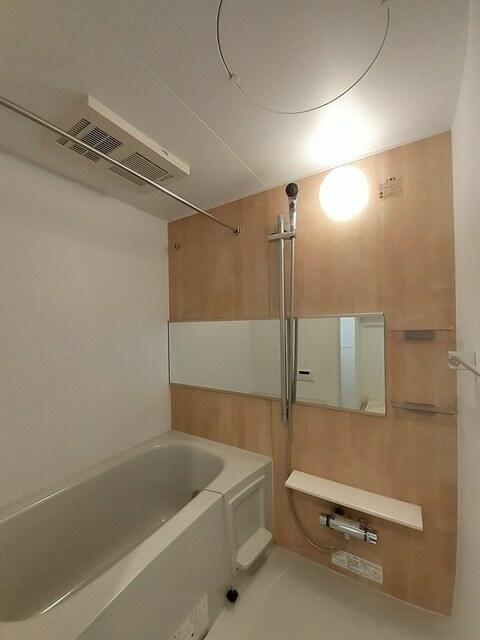 バス・シャワールーム　?