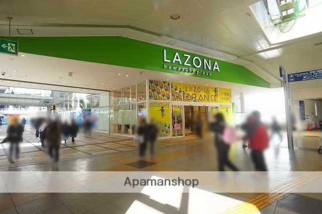 ショッピングセンター　ラゾーナ川崎プラザＯＬＹＭＰＩＡ（ショッピングセンター）まで691m