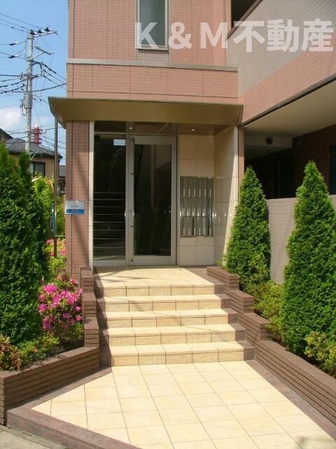 エントランス　建物の内部です