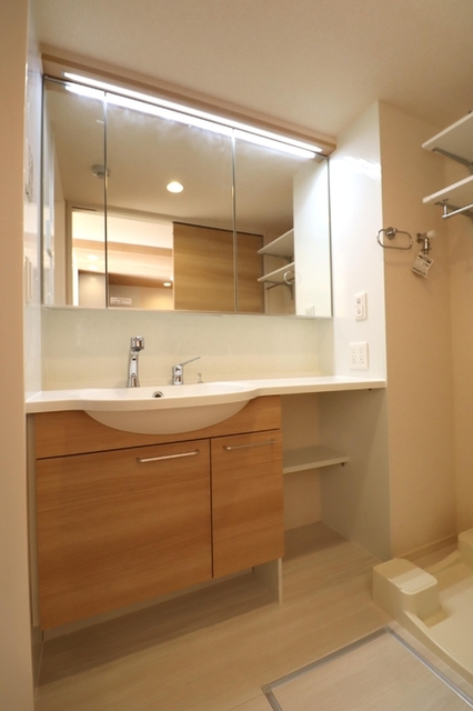 洗面設備　洗髪洗面化粧台