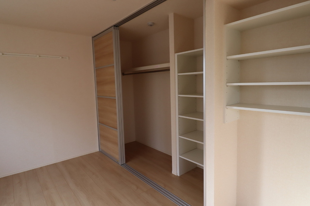 収納　クローゼット