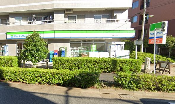 コンビニ　ファミリーマート 弦巻一丁目店（コンビニ）まで544m