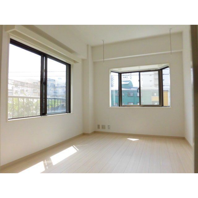 居室・リビング　物件画像