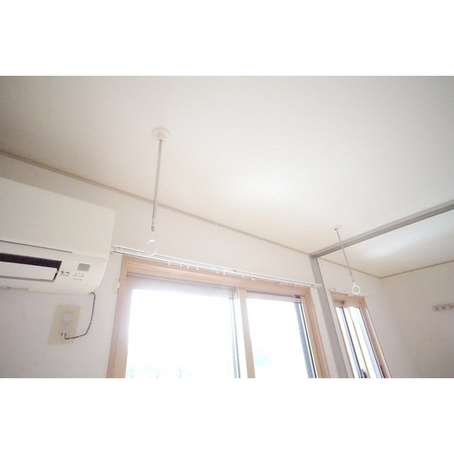 その他設備　雨の日の洗濯も室内で干せます