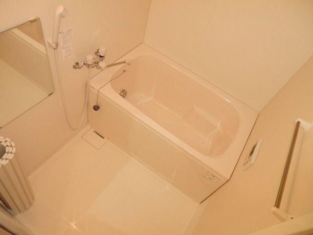 バス・シャワールーム　追い炊き機能付き