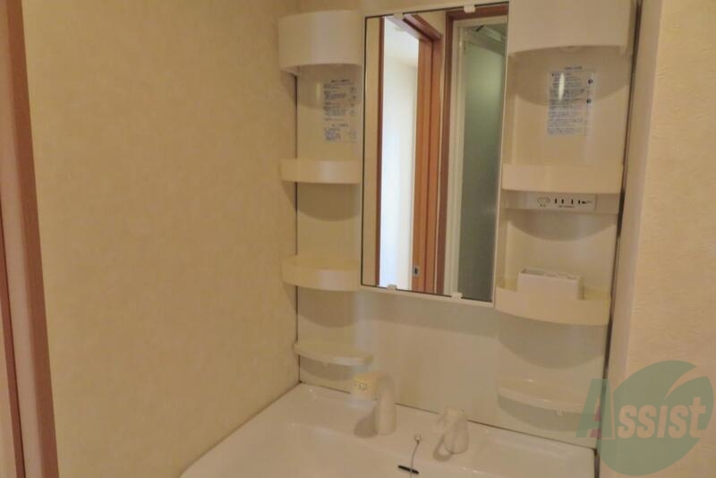 洗面設備　洗面は独立していて朝の準備もバッチリＯＫです。