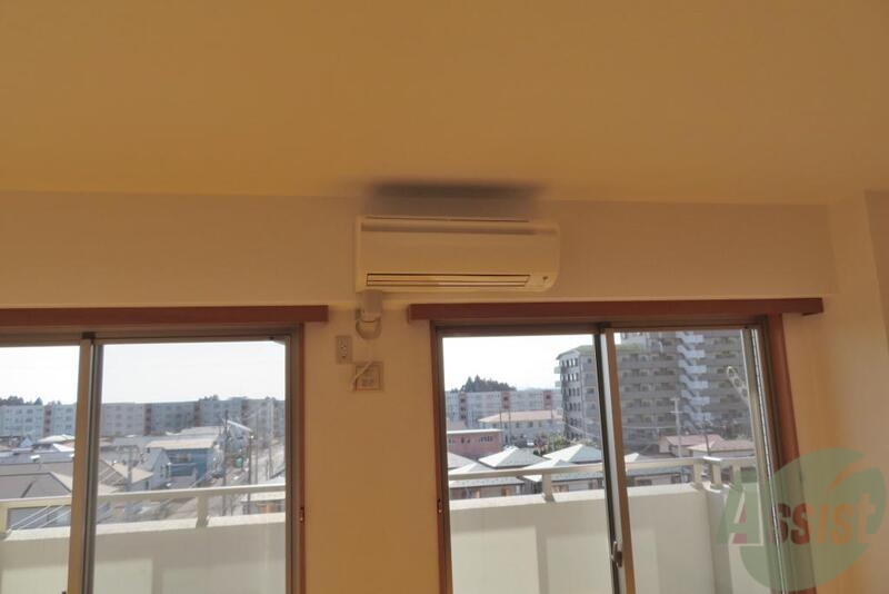 その他設備　エアコンはこちらです。夏や冬も大活躍です。