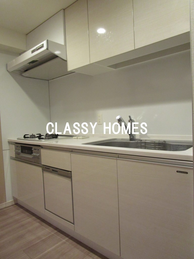 キッチン　2018年竣工　ザ・レジデンス・オブ・トーキョーKK06：キ