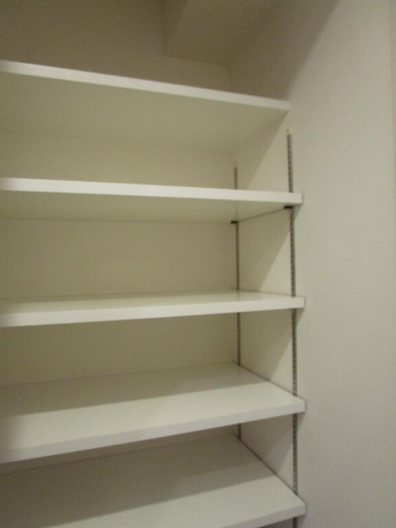 玄関　2018年竣工　ザ・レジデンス・オブ・トーキョーKK06：