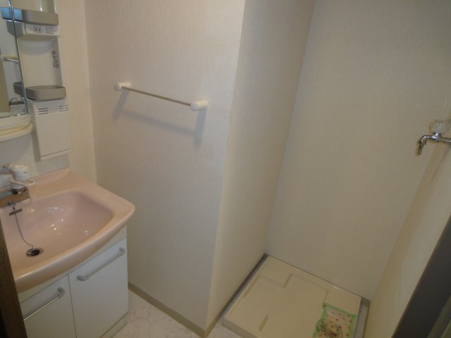 洗面設備　同物件別号室のものです。