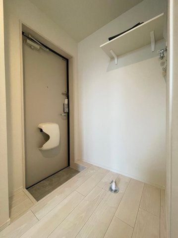 玄関　別号室イメージの為、現状を優先致します。