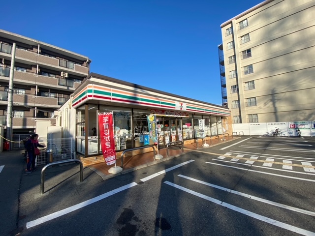 コンビニ　セブンイレブン 尼崎南武庫之荘4丁目店（コンビニ）まで891m