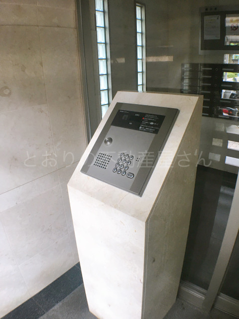 エントランス　ヴィスコンティ　オートロック