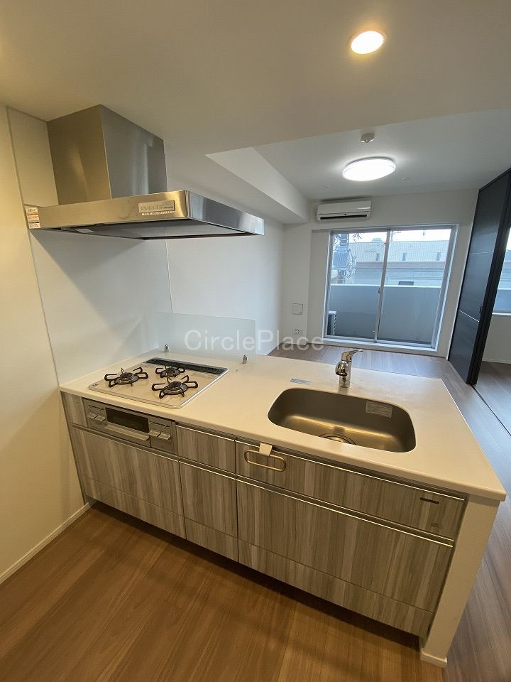 キッチン　３口ガスシステムキッチン