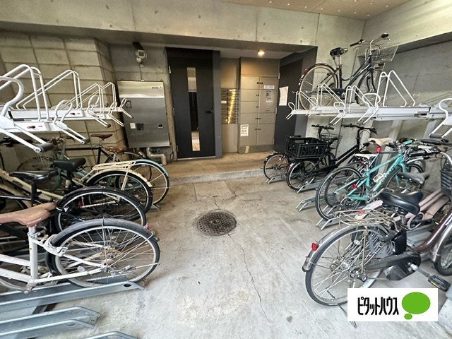 駐車場　駐輪場