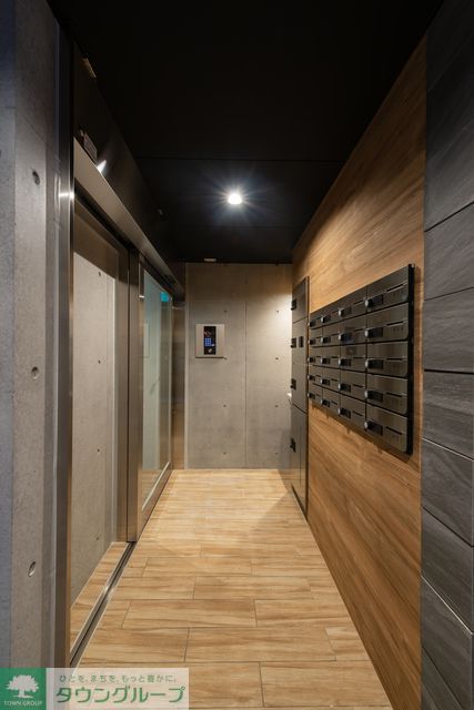 エントランス　エントランス