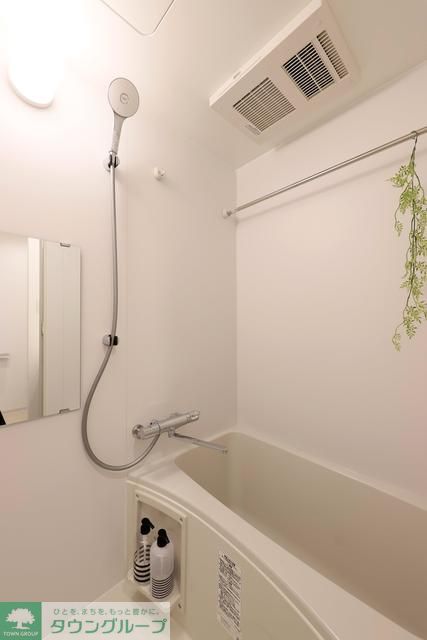 バス・シャワールーム　※写真は同タイプ住戸です。