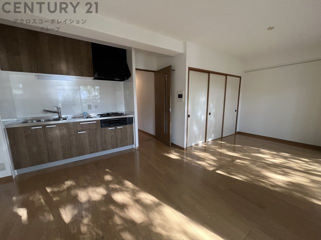 居室・リビング　12.8帖のLDKです♪