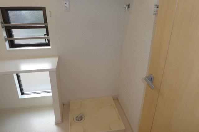 その他　洗濯機置き場