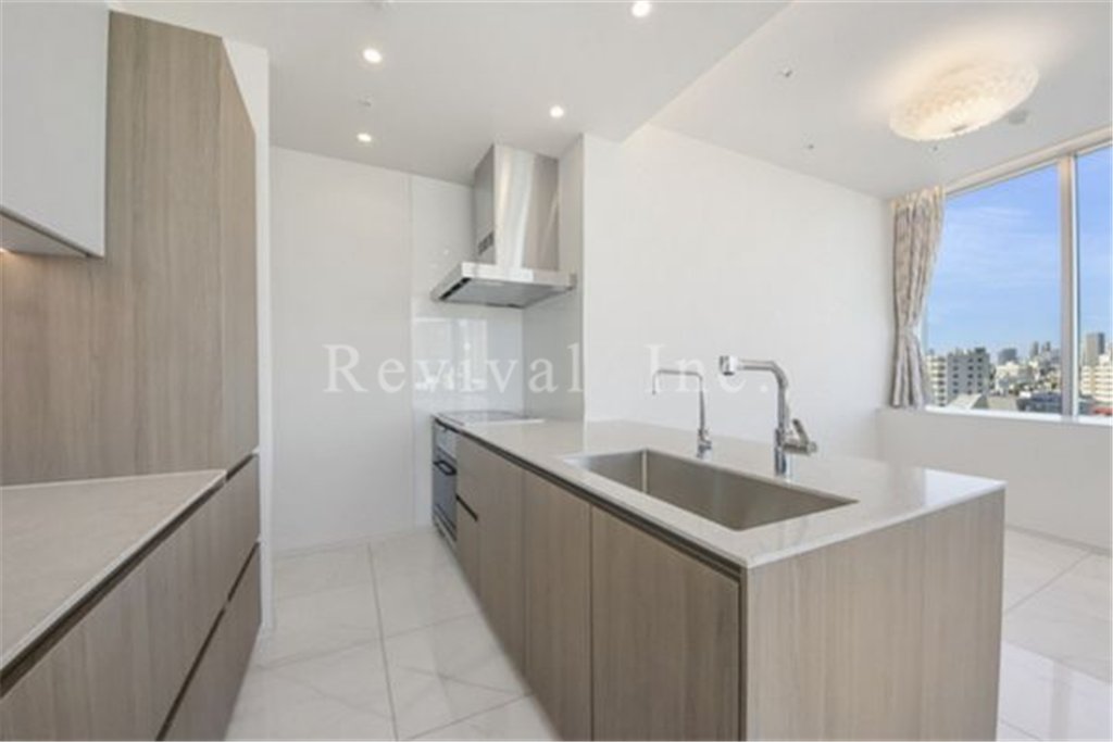 キッチン　IHコンロのカウンターキッチンでございます