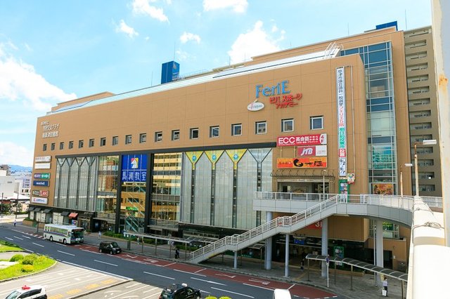 ショッピングセンター　フェリエ南草津（ショッピングセンター）まで910m
