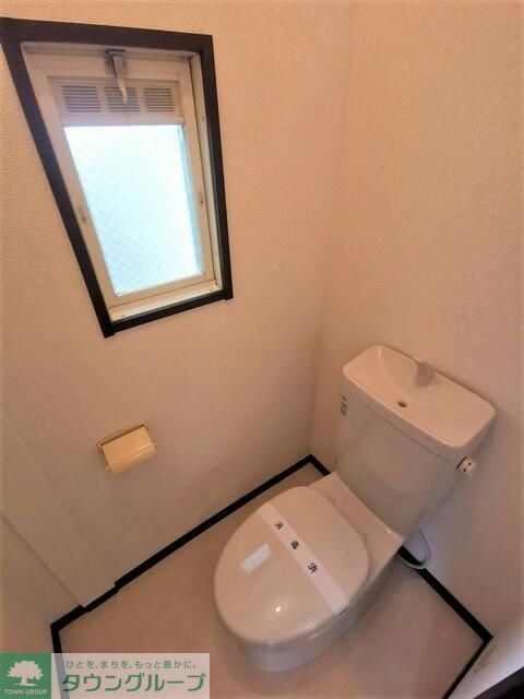 トイレ　別号室参考写真です