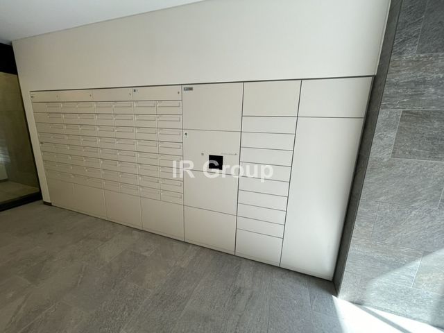 エントランス　宅配ボックス有