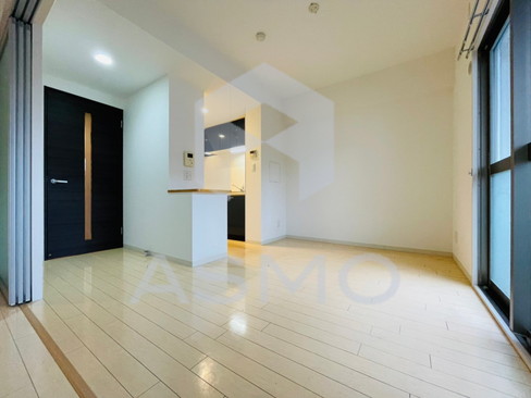 居室・リビング　※同建物内参考写真