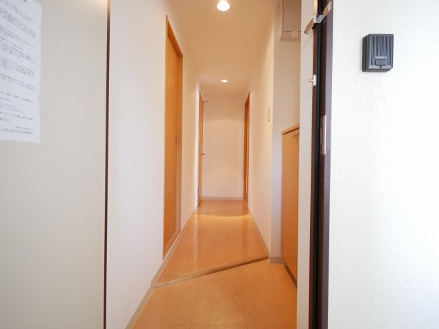 玄関　シューズボックスあります♪