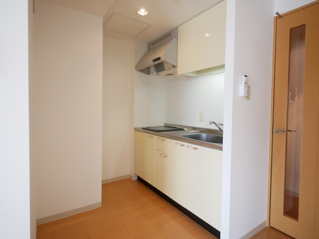 キッチン　掃除が楽ちんのIHクッキングヒーター完備♪