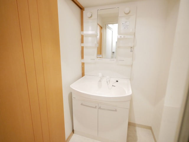 洗面設備　洗面化粧台付き♪