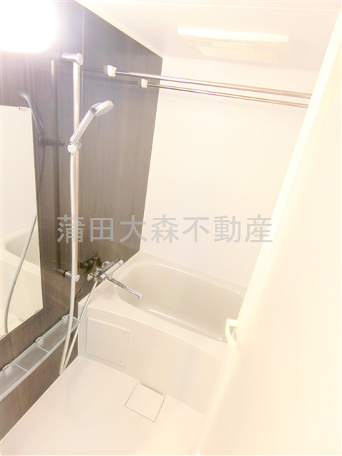 バス・シャワールーム　浴室乾燥機付きのお風呂