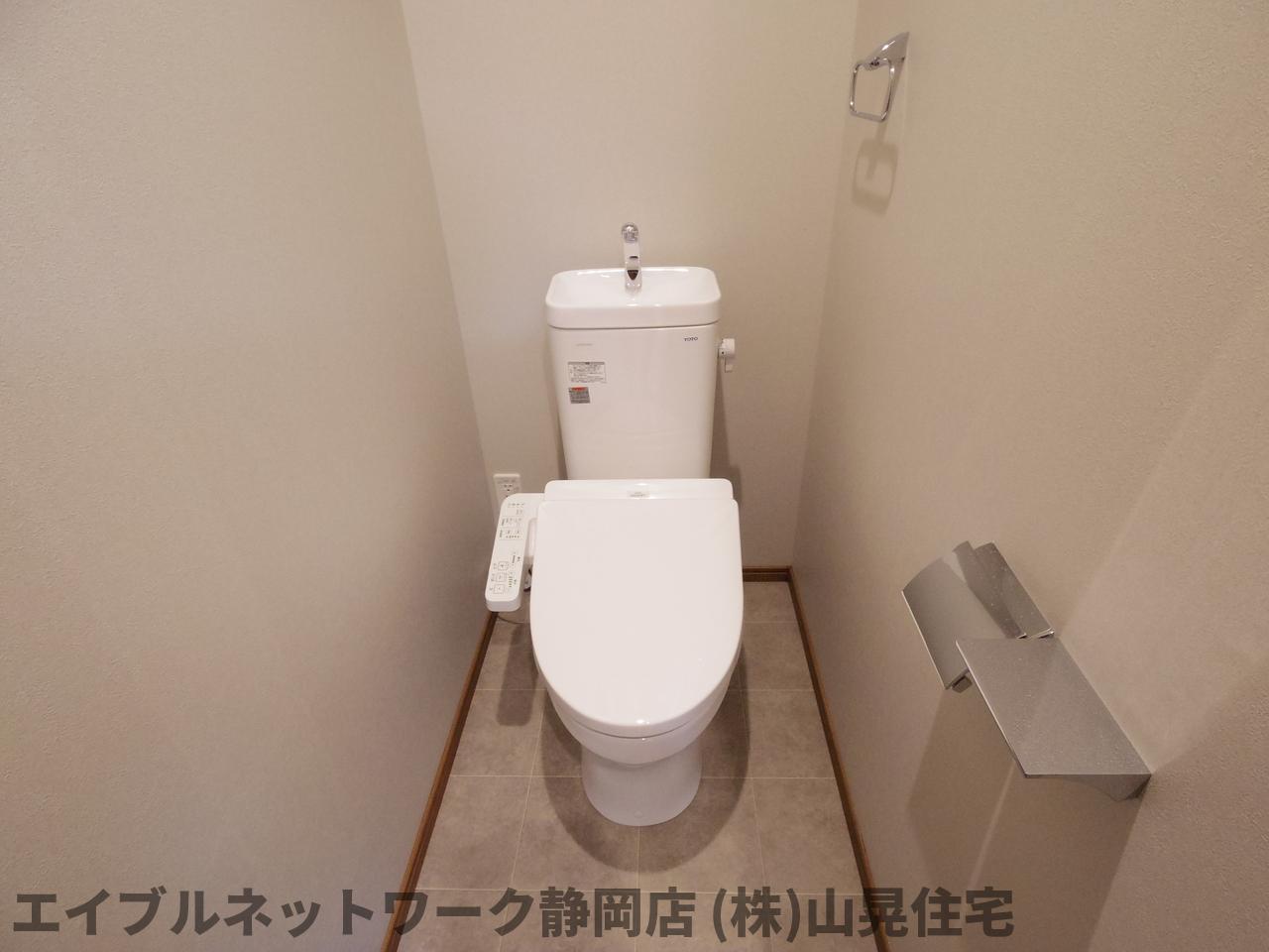 トイレ　トイレもきれいです