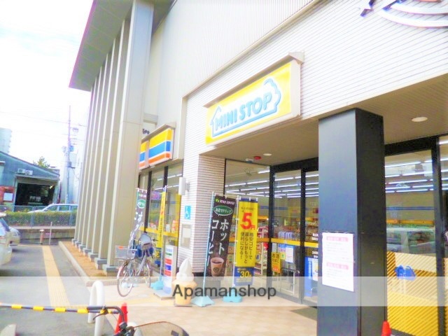 コンビニ　ミニストップ（コンビニ）まで435m