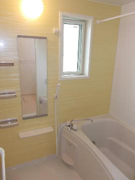 バス・シャワールーム　追焚と乾燥機能付バス