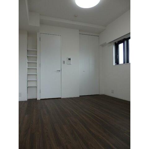 その他部屋・スペース　リビングを別角度から