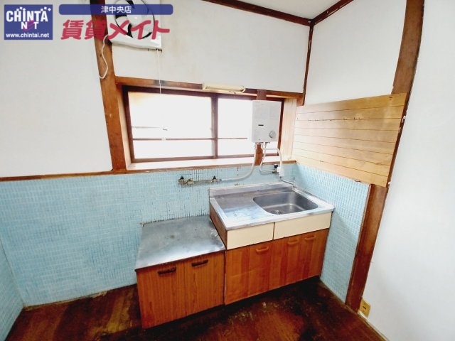 キッチン　同型参考写真