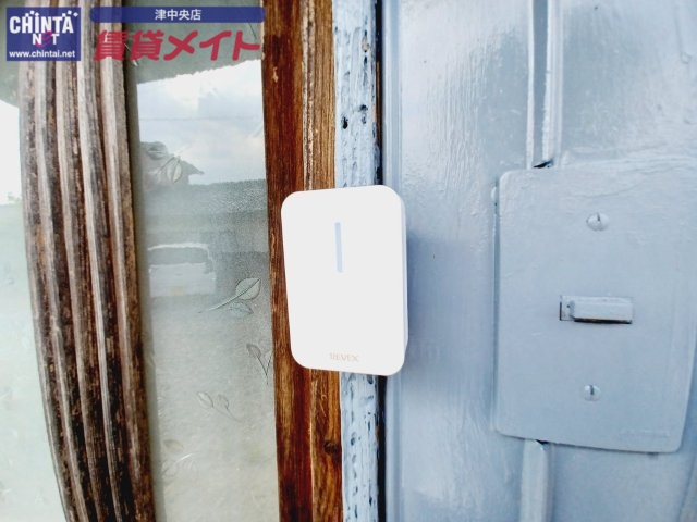 セキュリティ　同型参考写真