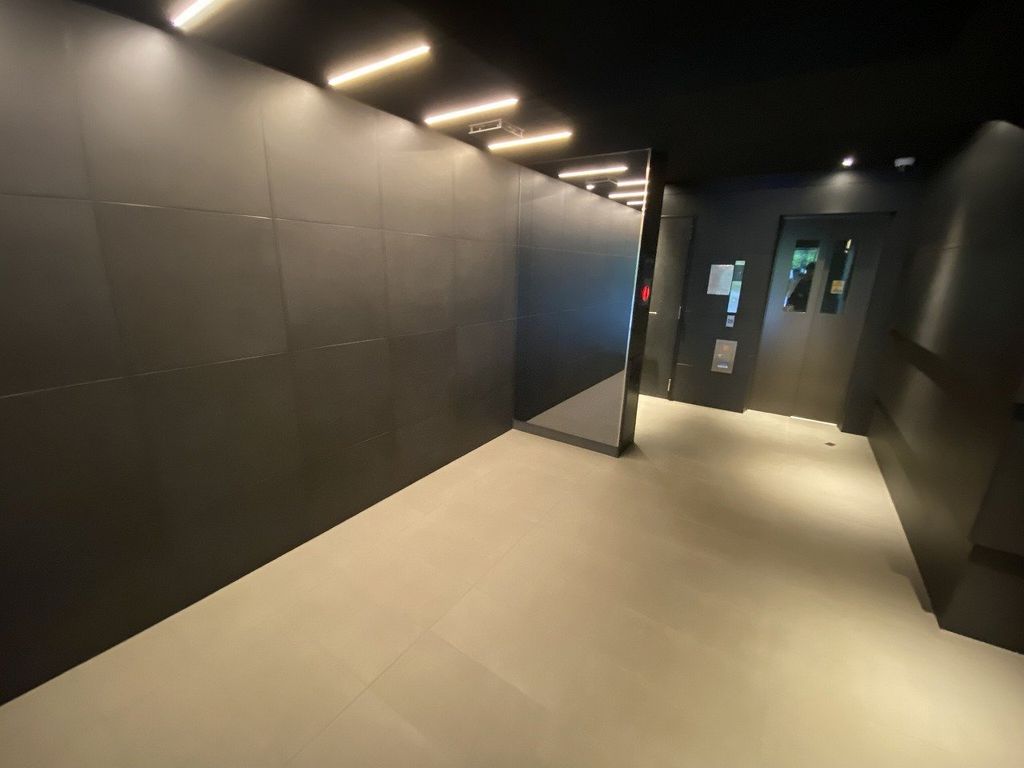 ロビー　エントランス