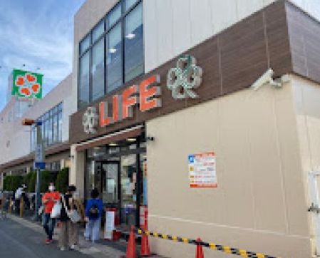 スーパー　ライフ千歳烏山店（スーパー）まで525m