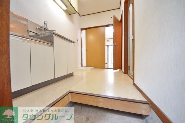 玄関　★お問い合わせはタウンハウジングまで★