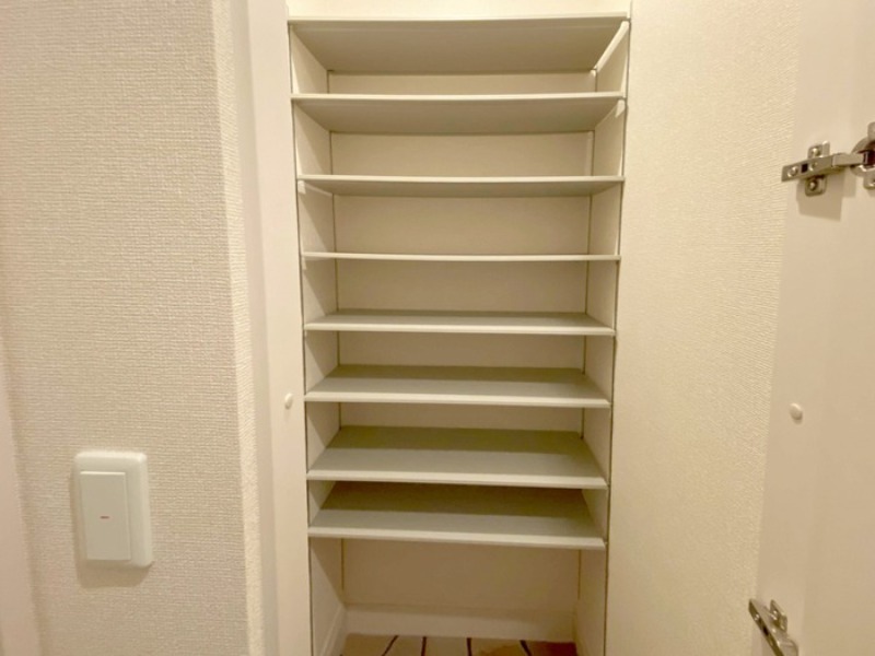 玄関　図面と現状に相違がある場合には現状を優先