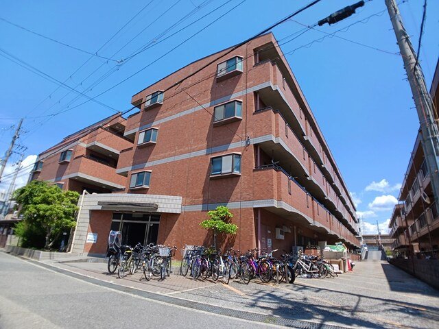 建物外観　外観は落ち着いています