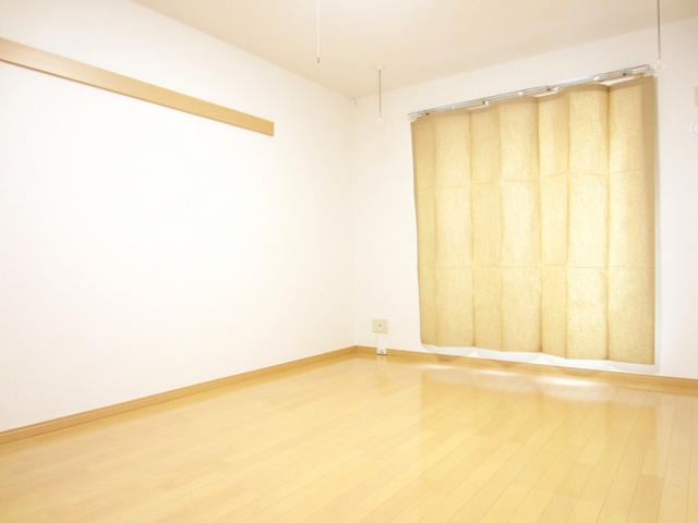 居室・リビング　居室8.0帖ございますので広々としていて綺麗なお部屋です☆
