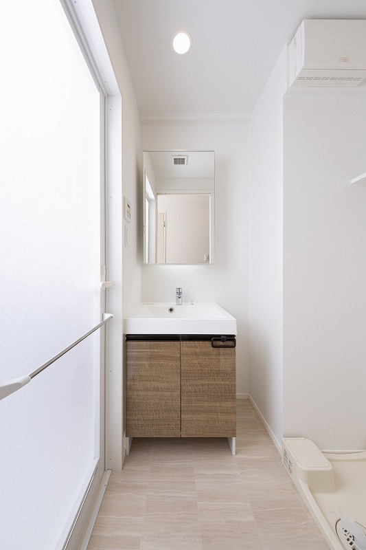 その他設備　サニー赤坂店（617m）