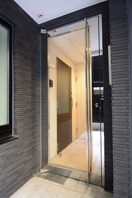 エントランス　エントランス