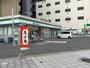 コンビニ　ファミリーマート 浪速塩草店（コンビニ）まで134m